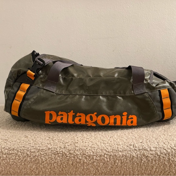 Patagonia Other - Patagonia Black Hole Duffle Bag 40L